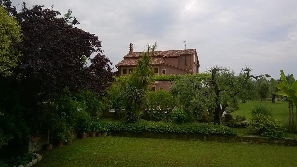 Bed And Breakfast Posserle Padenghe sul Garda Kültér fotó