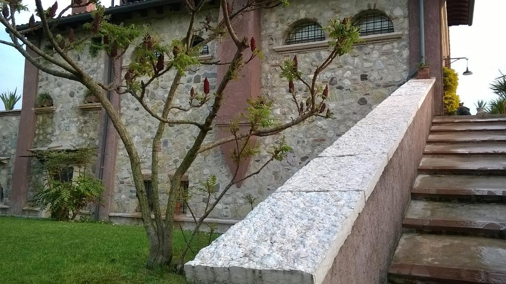 Bed And Breakfast Posserle Padenghe sul Garda Kültér fotó