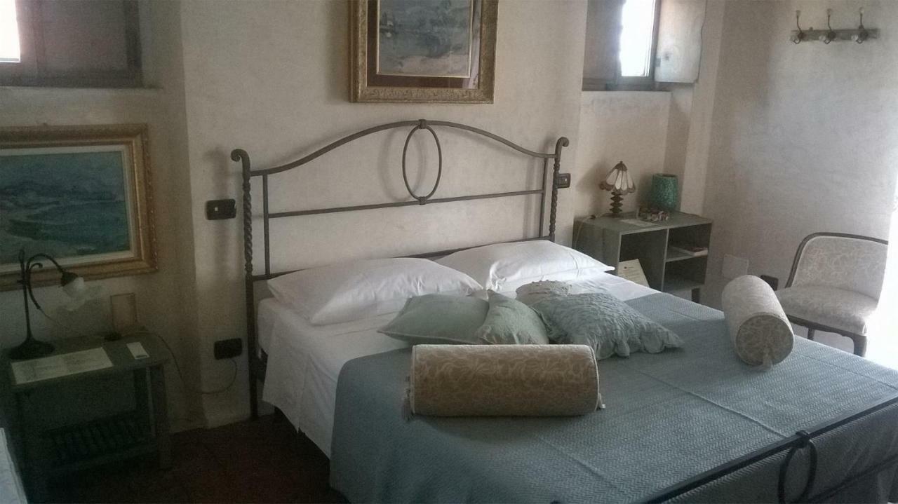 Bed And Breakfast Posserle Padenghe sul Garda Kültér fotó